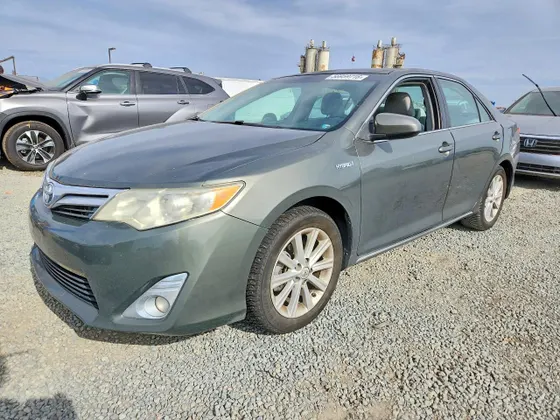 2012 Toyota Camry Hybrid LE