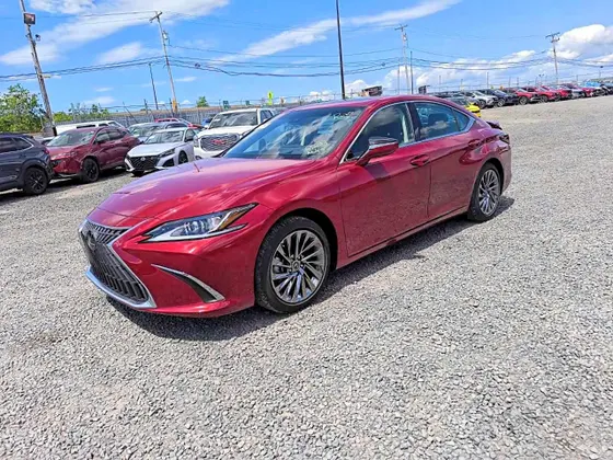 2025 Lexus ES ES 300h Luxury