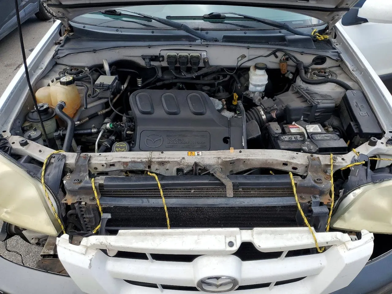 2005 Mazda Tribute s