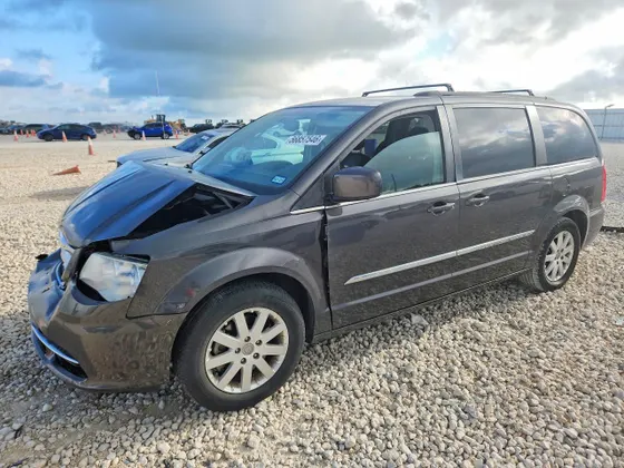 2015 Chrysler Town & Country Touring