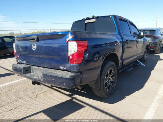 2023 Nissan Titan SV