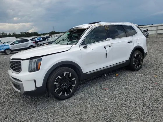 2023 Kia Telluride SX