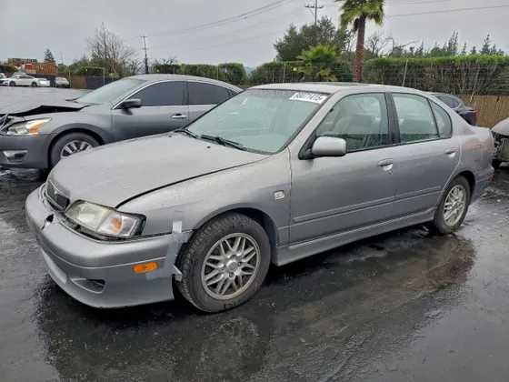 2001 INFINITI G20 Luxury