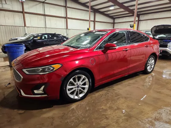 2020 Ford Fusion Plug-In Hybrid Titanium