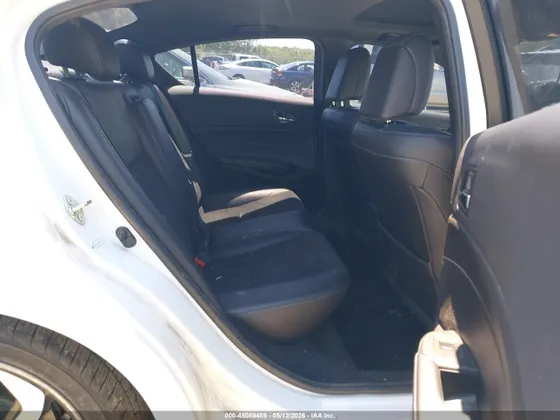 2016 Acura ILX w/Premium/A-SPEC Pkg