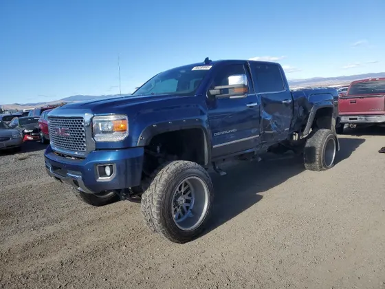 2016 GMC Sierra 3500HD Denali