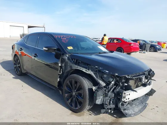 2021 Nissan Maxima SR