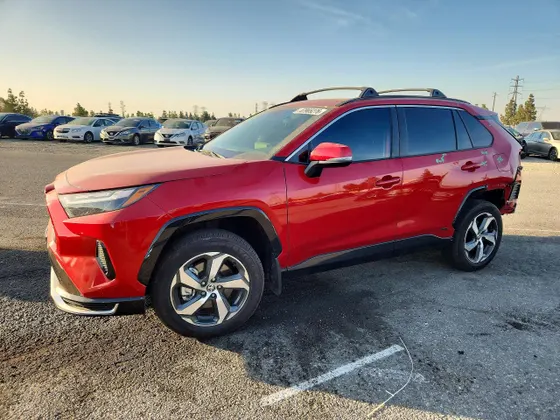2025 Toyota RAV4 Plug-In Hybrid SE
