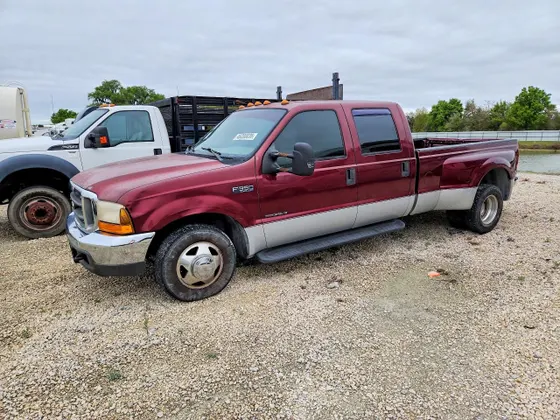 2000 Ford Super Duty F-350 DRW XL