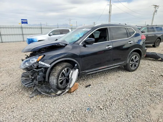2018 Nissan Rogue SV