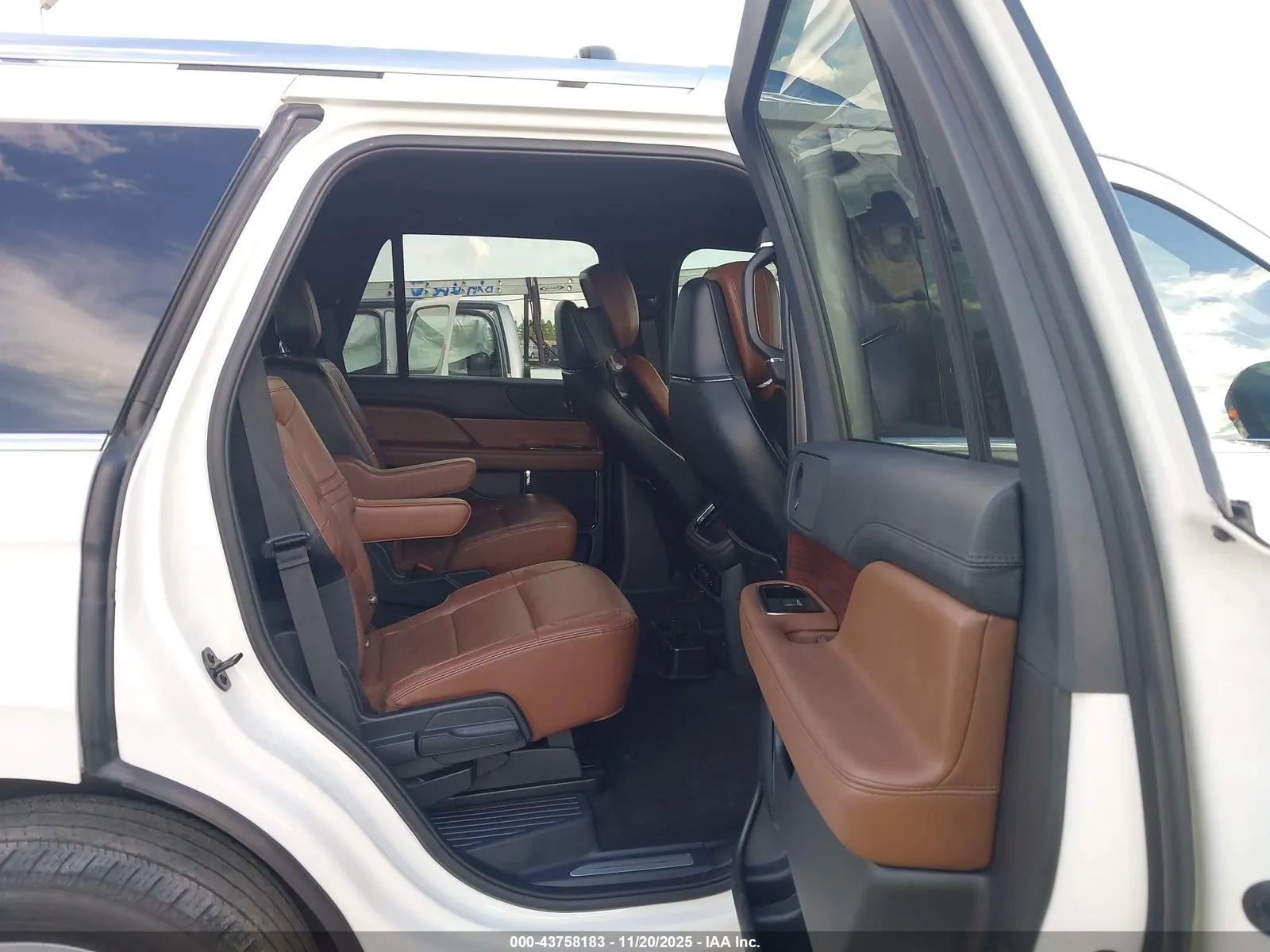 2023 Lincoln Navigator Reserve