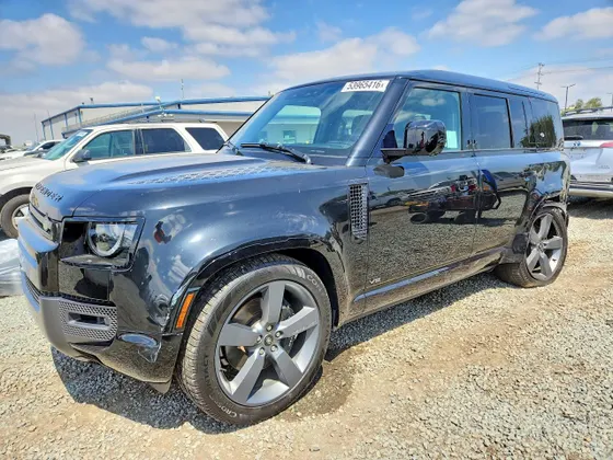 2023 Land Rover Defender V8