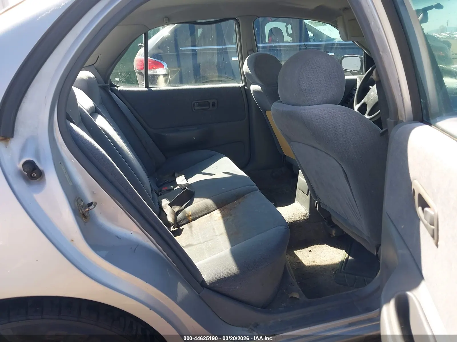 1997 Nissan Altima XE