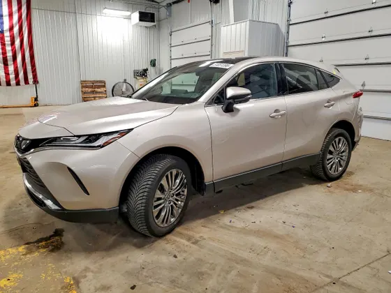 2023 Toyota Venza XLE