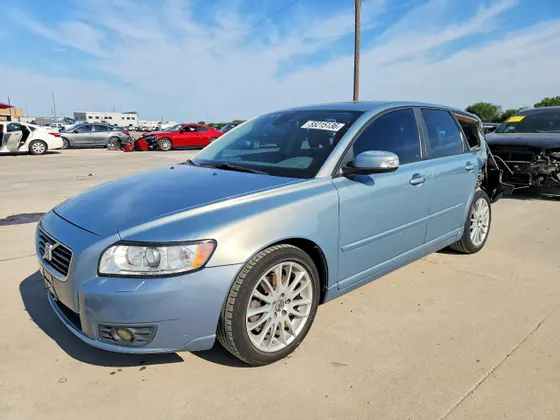 2010 Volvo V50