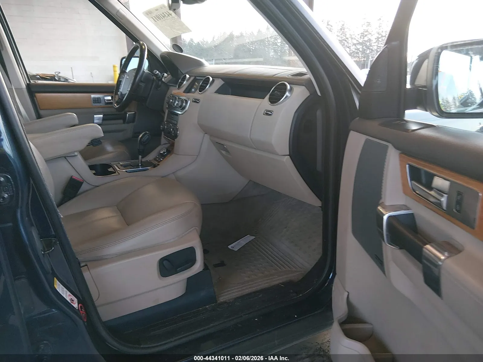 2012 Land Rover LR4 LUX