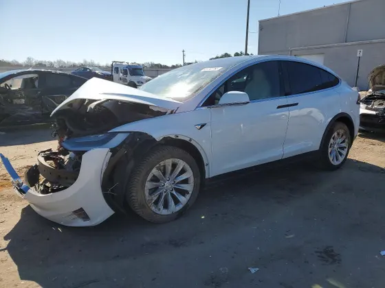 2021 Tesla Model X Long Range Plus