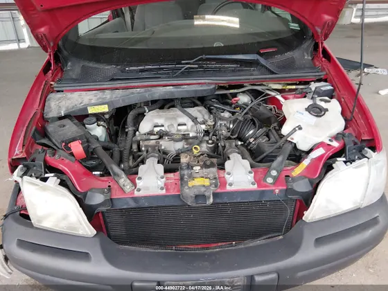 2000 Pontiac Montana M16