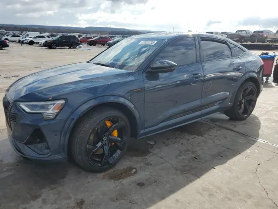 2023 Audi e-tron S Sportback Prestige