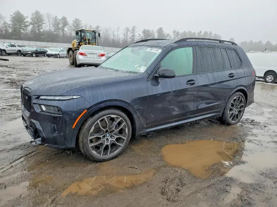 2025 BMW X7 M60i