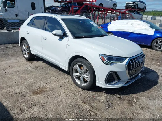 2023 Audi Q3 S line Premium Plus