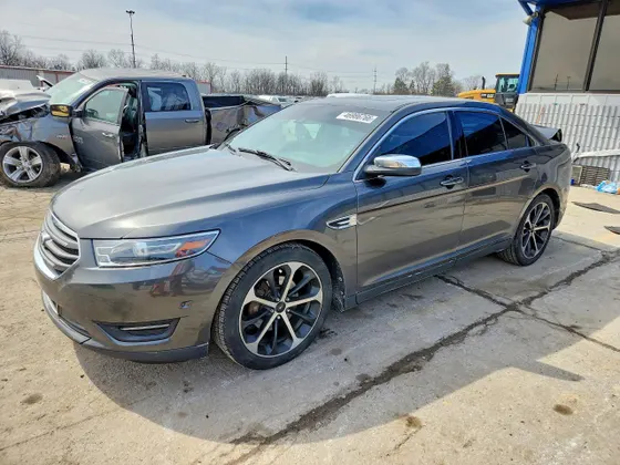 2016 Ford Taurus Limited