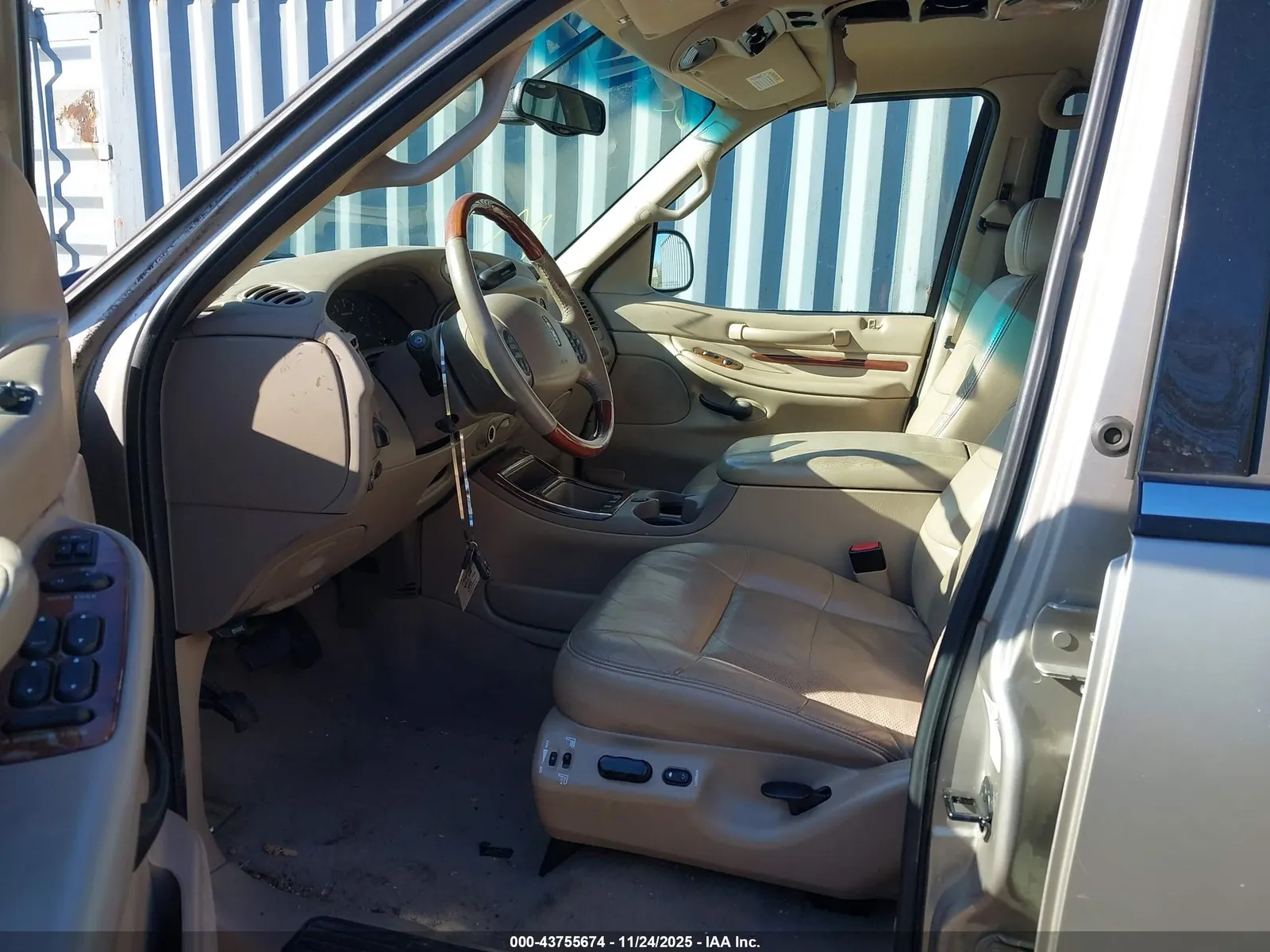 2002 Lincoln Navigator