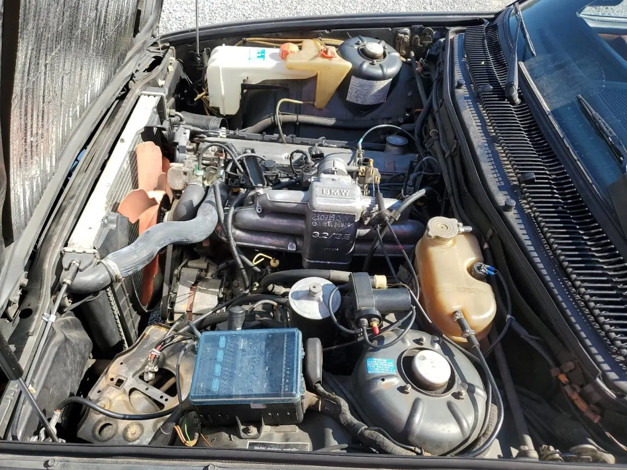 1985 BMW 524 - 528 - 535 - 635 - 735 735I