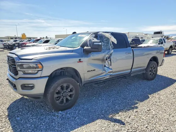 2024 Ram 3500 Laramie