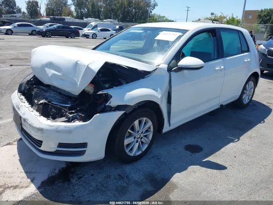 2016 Volkswagen Golf TSI S