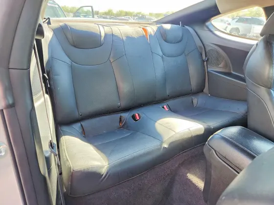 2010 Hyundai Genesis Coupe Grand Touring w/Nav