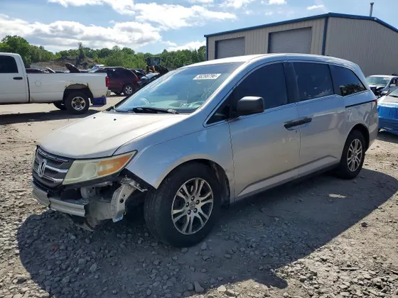 2011 Honda Odyssey LX