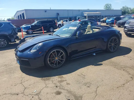2022 Porsche 911 Carrera
