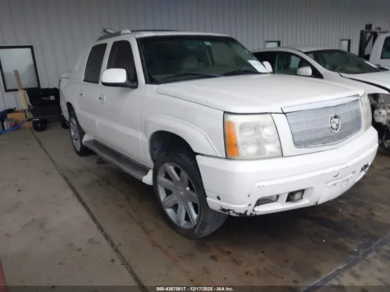 2005 Cadillac Escalade EXT STANDARD