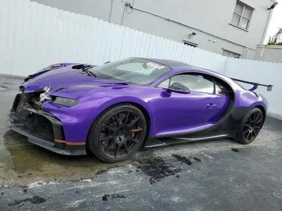 2021 BUGATTI CHIRON PUR SPORT
