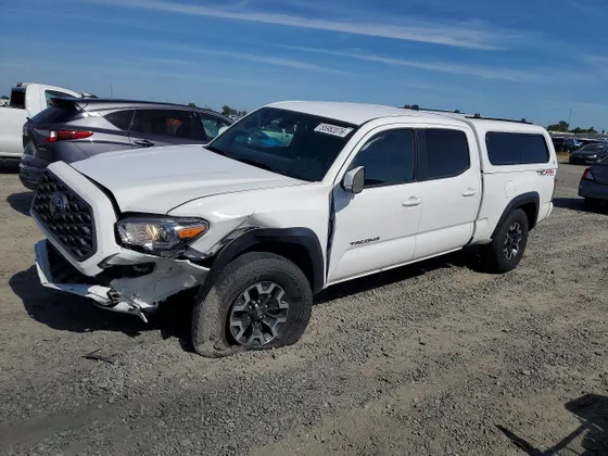 2023 Toyota Tacoma 4WD TRD Off Road