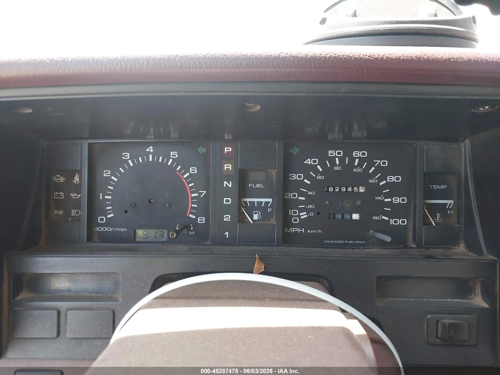 1990 Nissan Trucks 2WD KING CAB