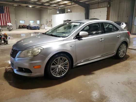 2011 Suzuki Kizashi SLS Sport