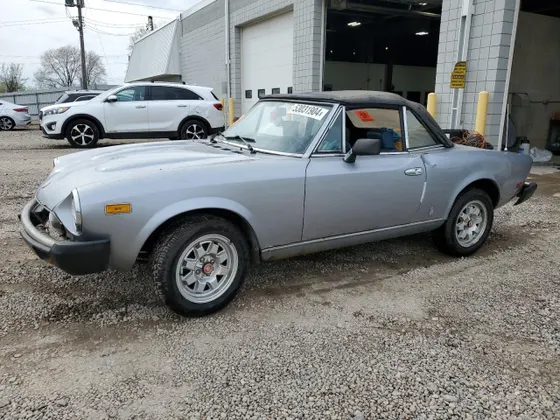1980 FIAT 124 Spider