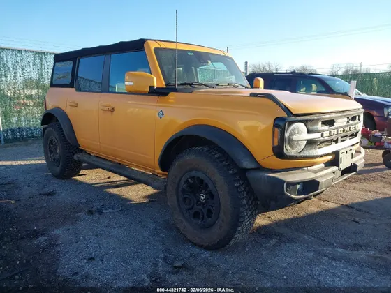 2022 Ford Bronco Outer Banks