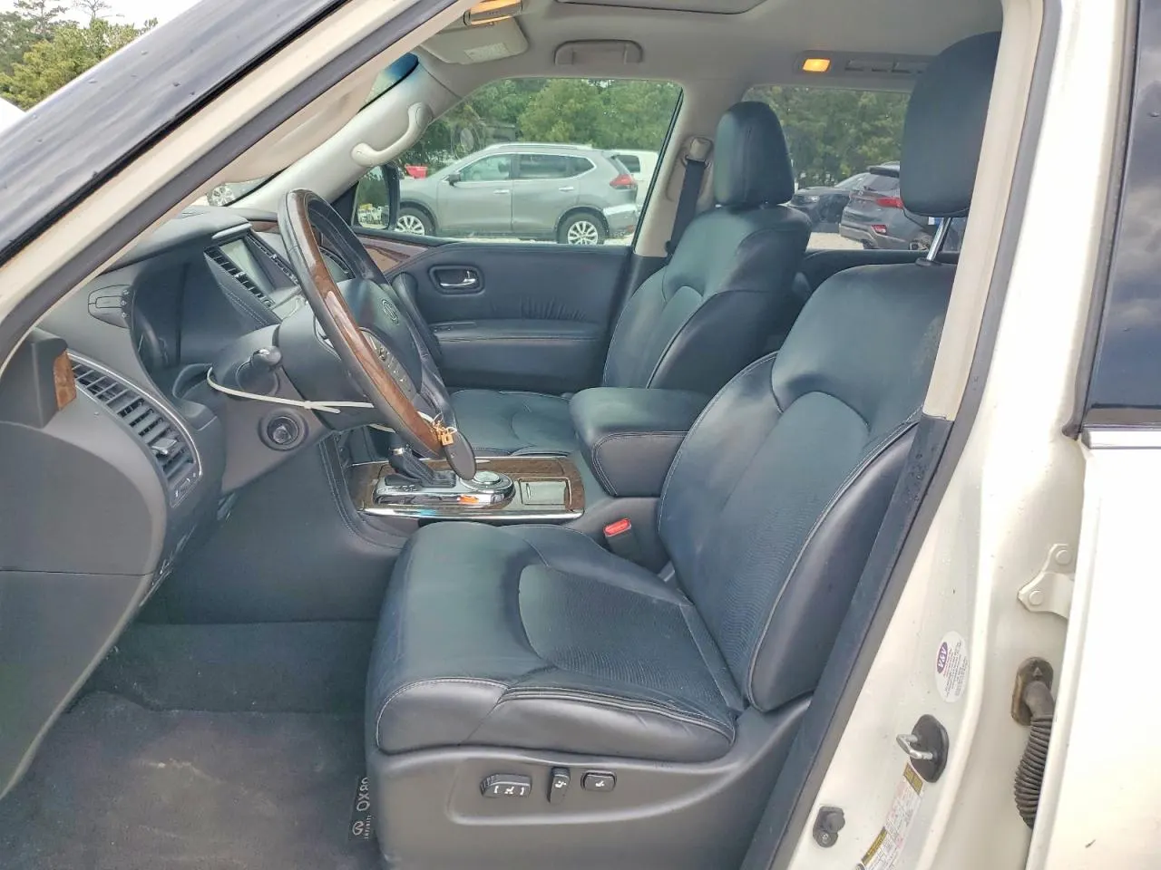 2015 INFINITI QX80