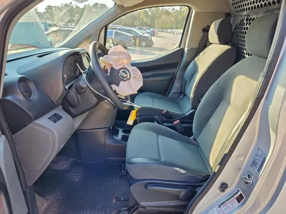 2016 Nissan NV200 SV