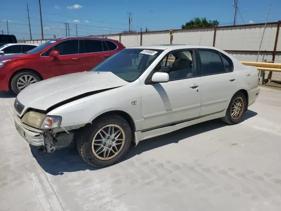 2001 INFINITI G20 Luxury