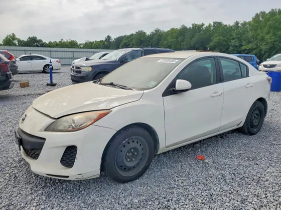 2013 Mazda Mazda3 i SV