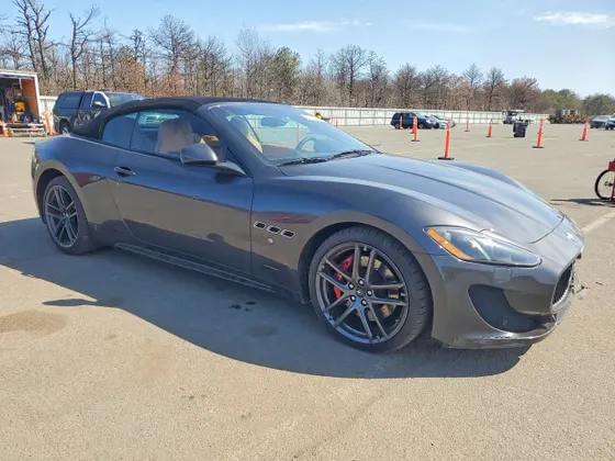 2017 Maserati GranTurismo Convertible Sport