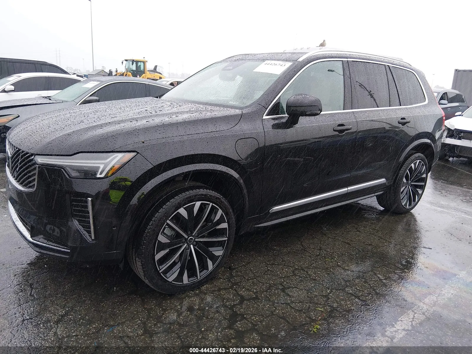 2025 Volvo XC90 Plug-In Hybrid Plus