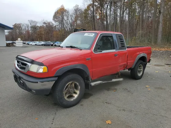 2002 Mazda B-Series 4WD Truck SE