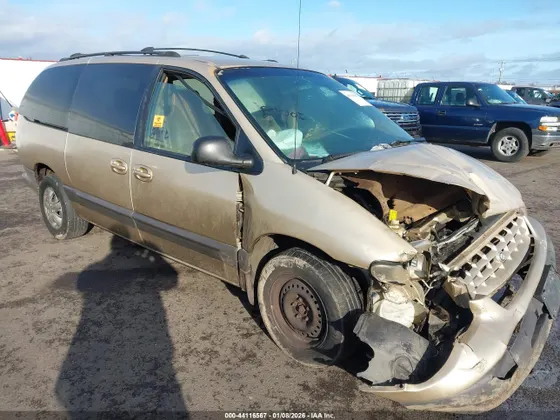 2000 Chrysler Voyager SE