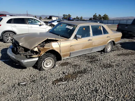1982 Mercedes-Benz 380 SEL
