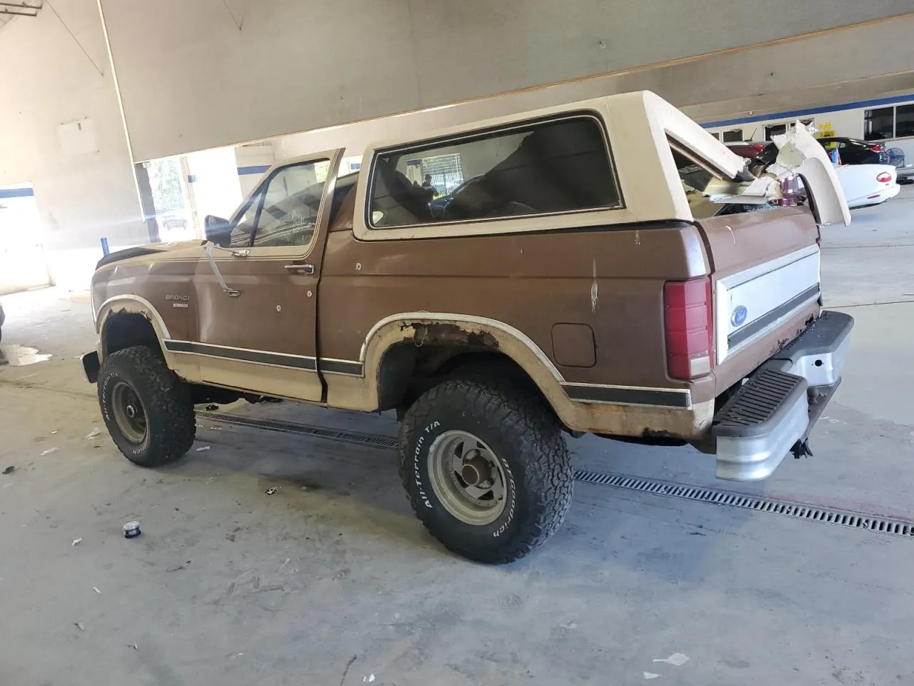 1986 Ford Bronco 4WD Custom